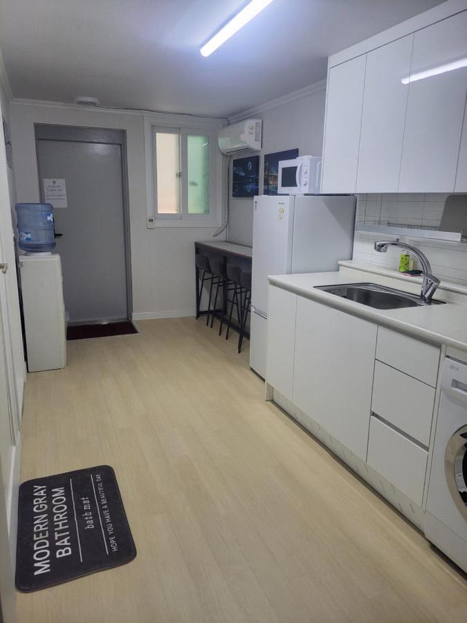 Brand New 2 Bedroom #6 Apartment