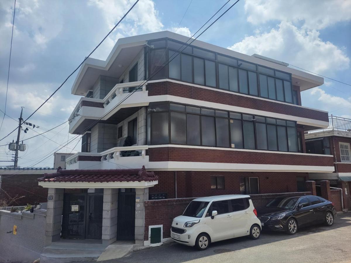 Brand New 2 Bedroom #6 Seoul