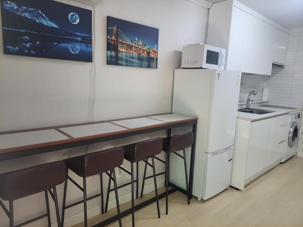Brand New 2 Bedroom #6 * 首爾