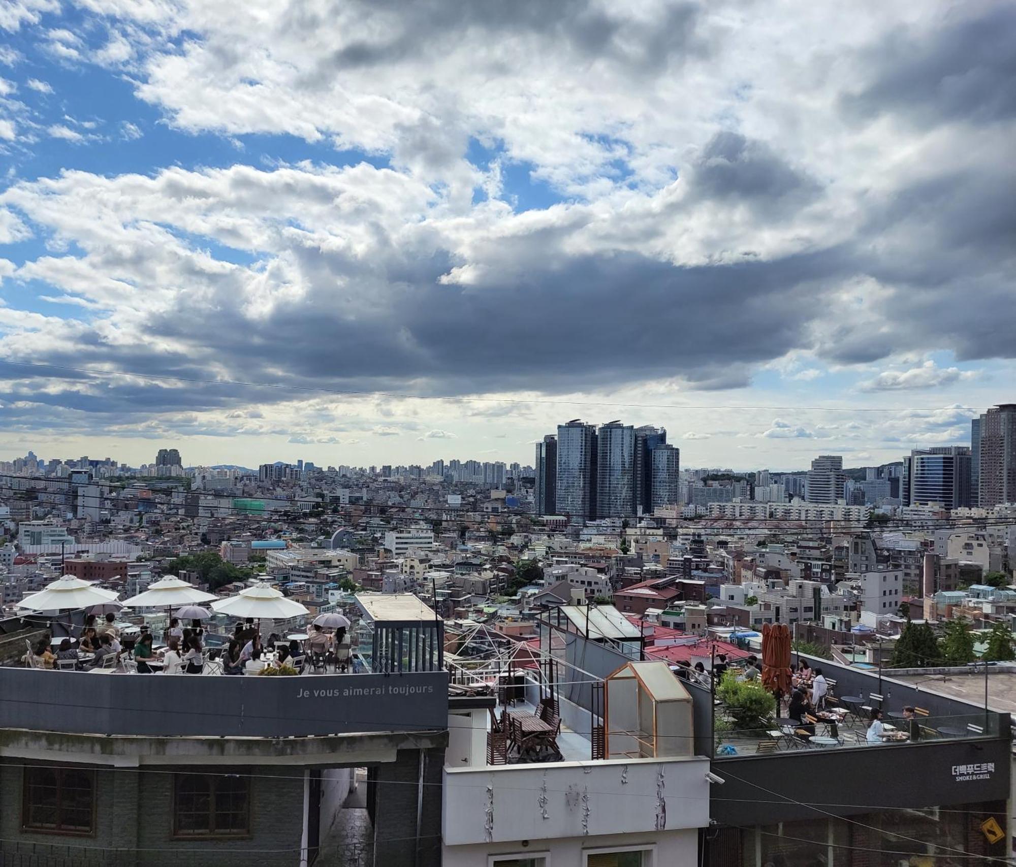Brand New 2 Bedroom #6 公寓 *