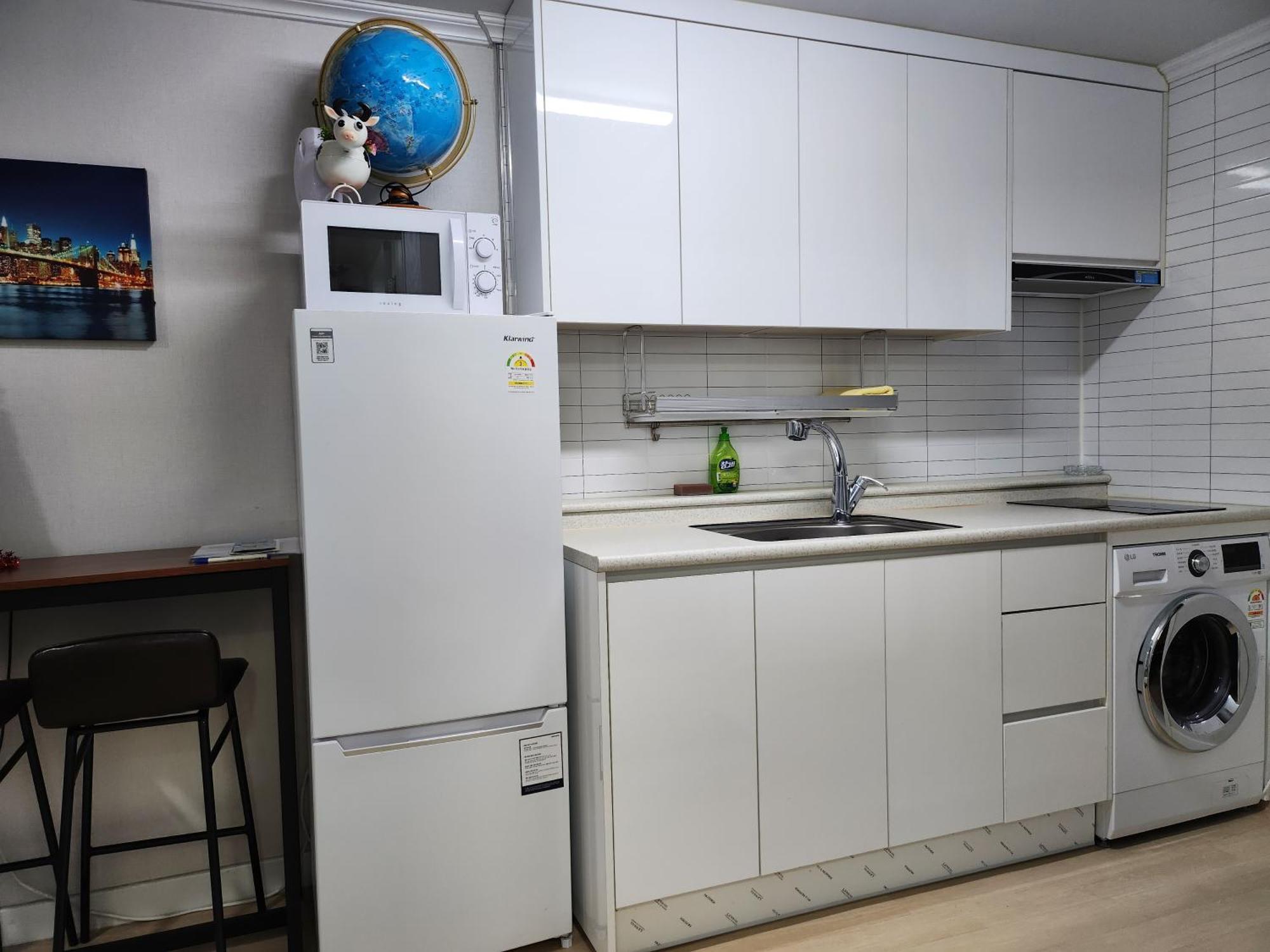 公寓 Brand New 2 Bedroom #6 *